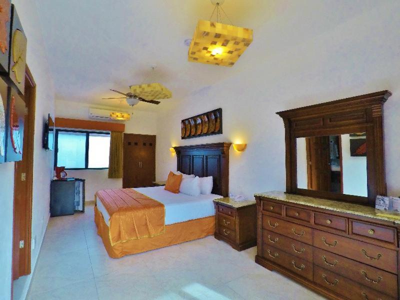 Hotel Las Golondrinas Playa del Carmen Room photo