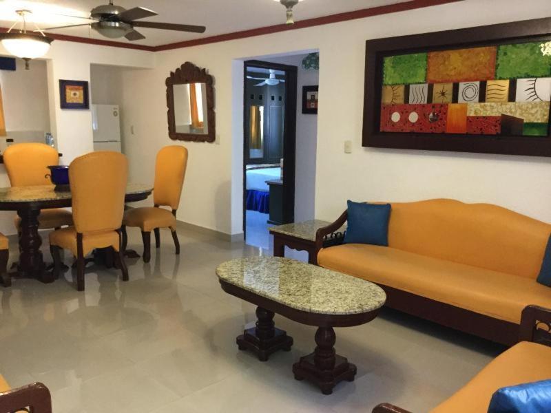 Hotel Las Golondrinas Playa del Carmen Room photo