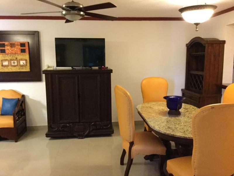 Hotel Las Golondrinas Playa del Carmen Room photo